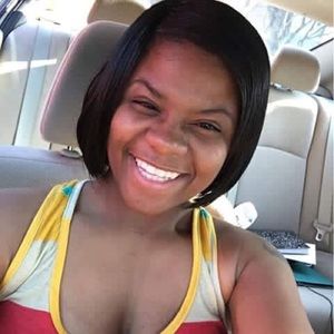 Meet your Posher, Alethia